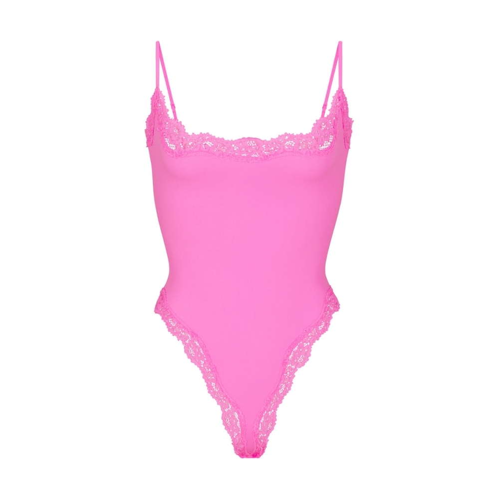 SKIMS Fits Everybody Lace Cami Bodysuit